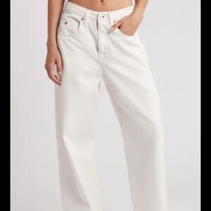 BDG Urban Outfitters Wide Leg white denim - size 27 runs small